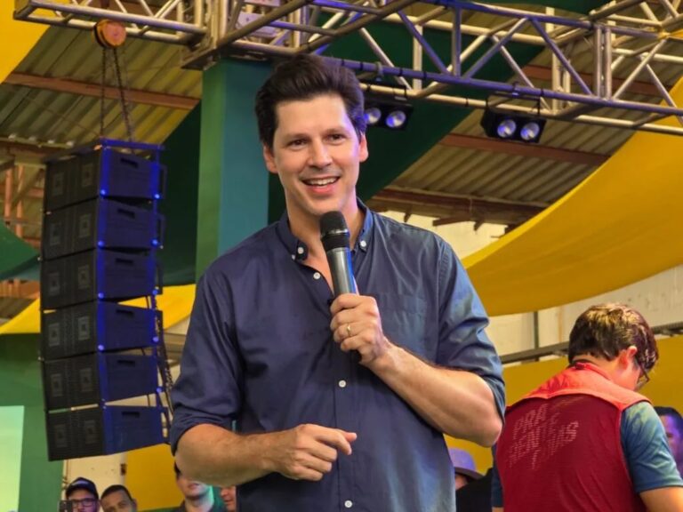 Leia mais sobre o artigo Daniel Vilela promete reforço na segurança e melhorias no transporte do Entorno durante encontro em Luziânia