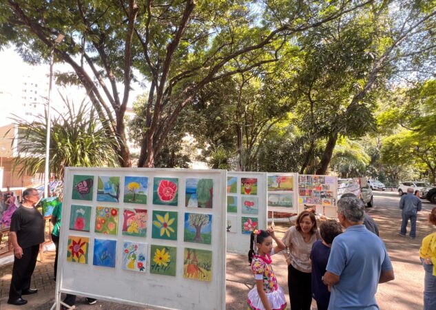 Arte no Bosque reúne exposições e apresentações culturais no Bosque dos Buritis