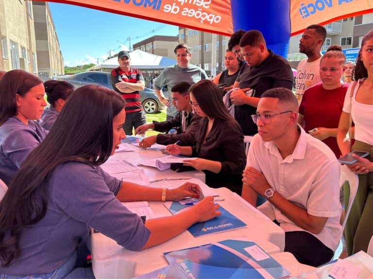 Leia mais sobre o artigo Governo de Goiás entrega 324 apartamentos do programa “Pra Ter Onde Morar” em Valparaíso