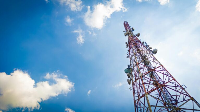 Leia mais sobre o artigo Adesão ao Goiás +Digital vai até 5 de junho: municípios têm até 23h59 para garantir instalação de ERBs em áreas sem sinal