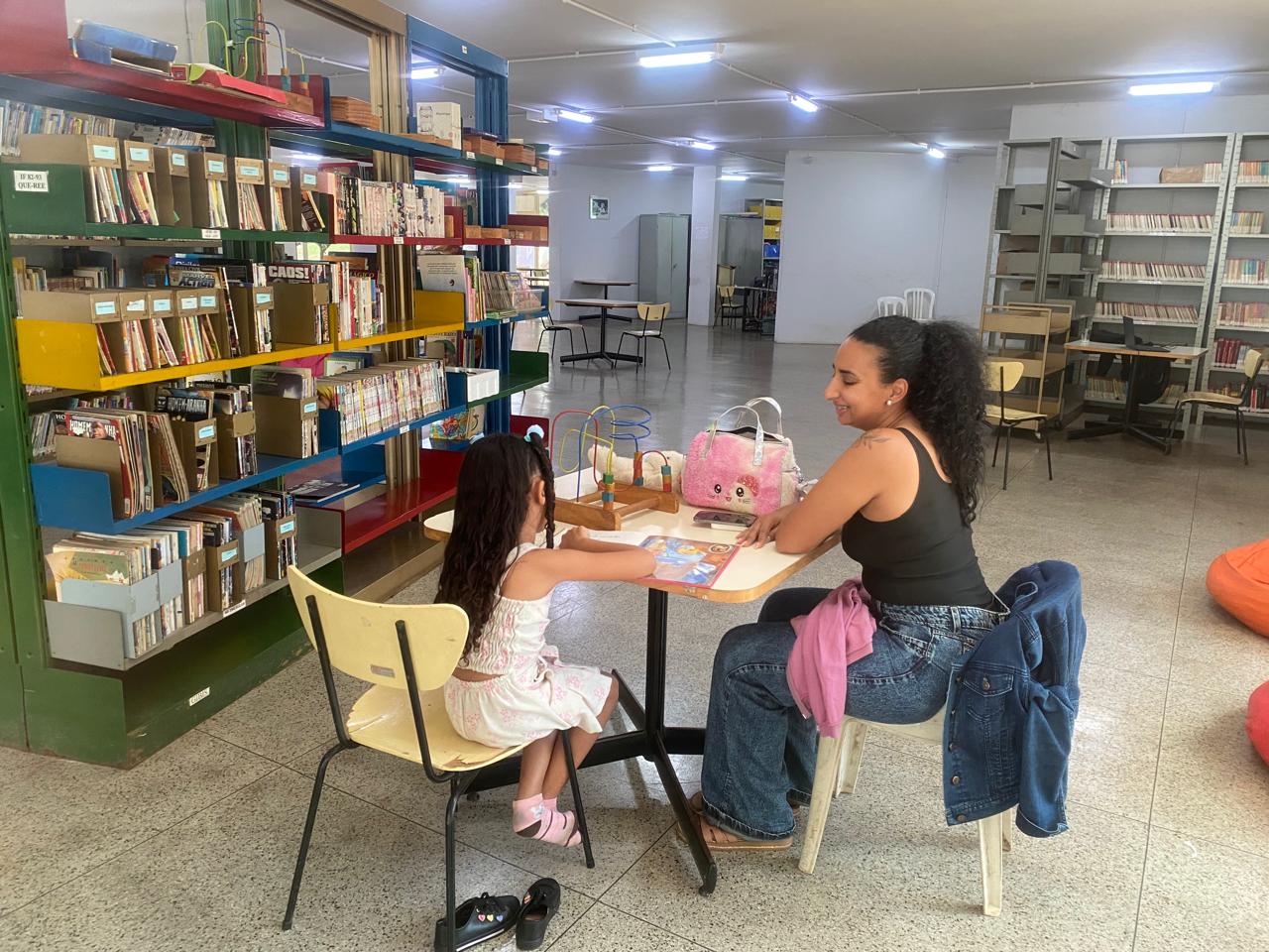No momento, você está visualizando Bibliotecas municipais oferecem visitação gratuita e incentivam hábito de leitura para todas as idades