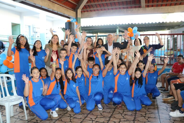 Leia mais sobre o artigo “Faz a gente se sentir parte da escola”, dizem estudantes durante entrega de uniformes da Rede Municipal de Educação