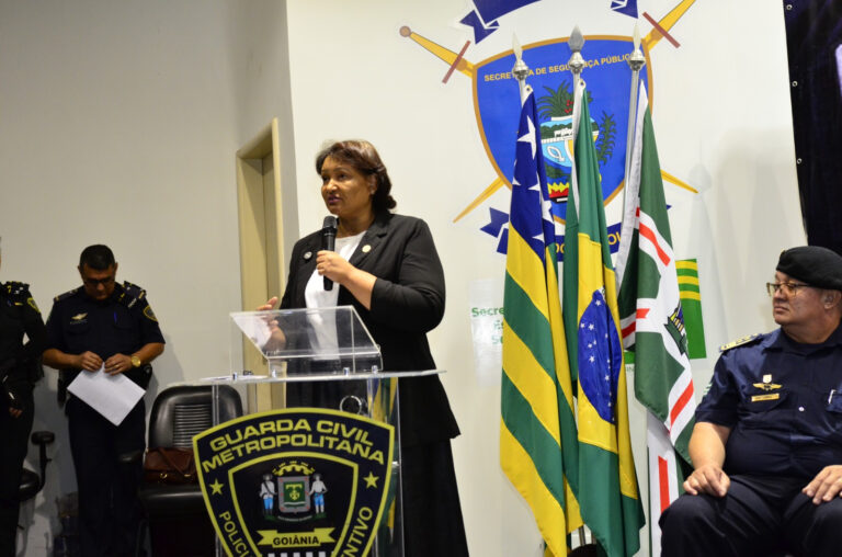 Leia mais sobre o artigo Goiânia passa a integrar o Programa Município Mais Seguro e reforça a GCM com tasers, sprays e R$ 2,8 milhões em investimentos