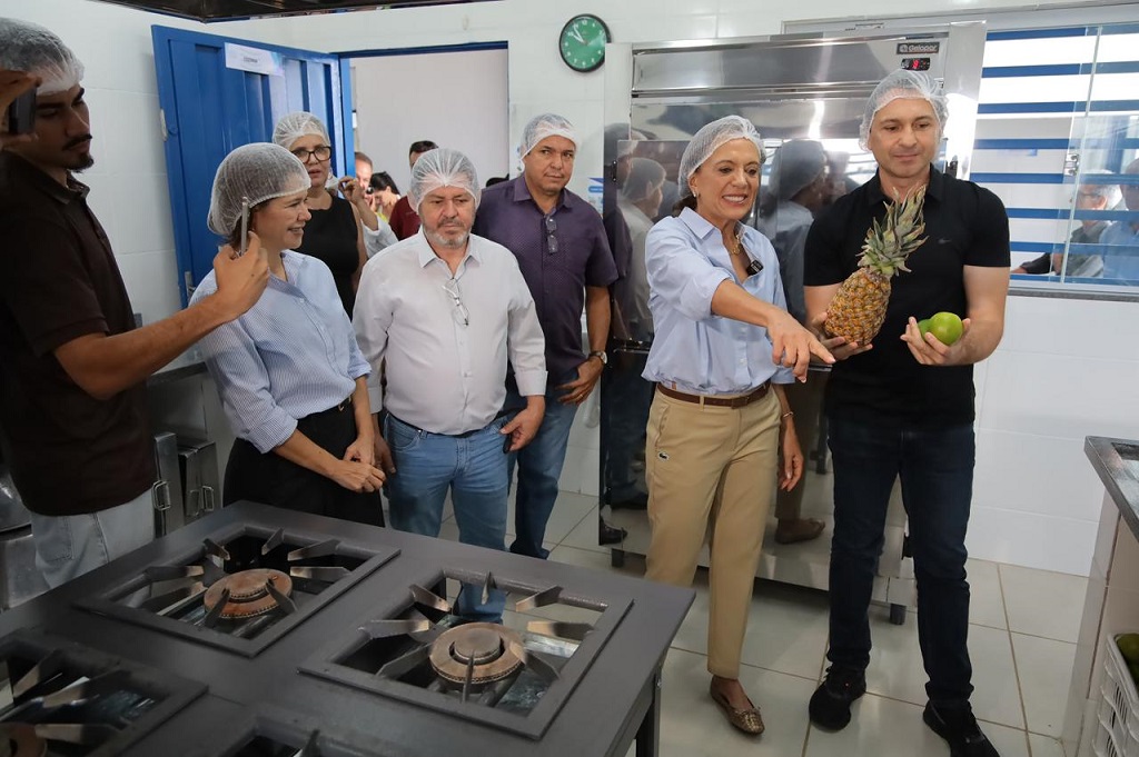 No momento, você está visualizando Prefeitura de Aparecida entrega reforma da Escola Municipal Cidade Vera Cruz I e investe R$ 2,39 milhões na educação
