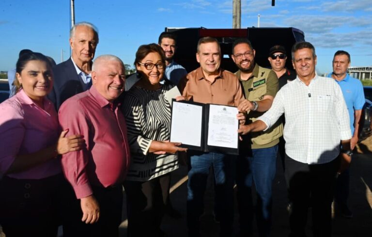 Leia mais sobre o artigo Mabel autoriza extensão de rede para iluminação na Avenida Bela Vista, no Vale das Pombas