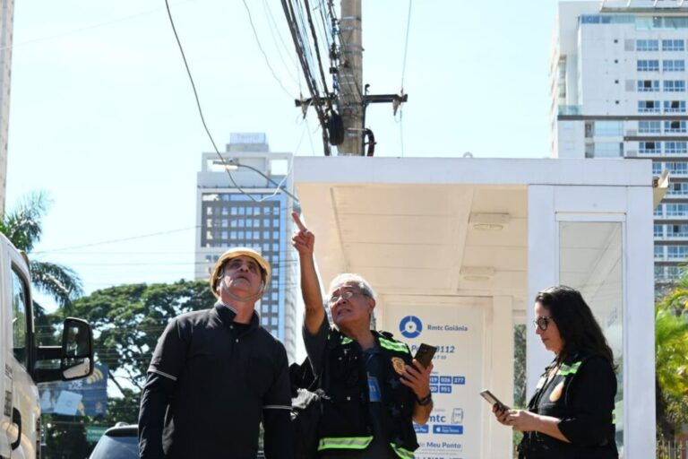 Leia mais sobre o artigo Operação Cidade Segura já mobilizou 38 empresas para regularização da rede aérea em Goiânia