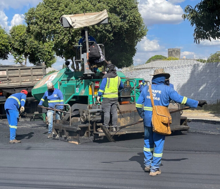 Leia mais sobre o artigo Prefeitura de Goiânia alcança 444 quilômetros de vias recuperadas com Programa Asfalto Novo