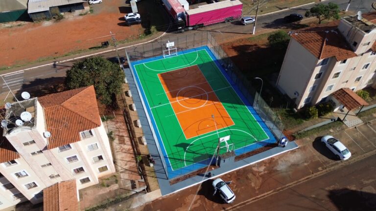 Leia mais sobre o artigo QUADRA POLIESPORTIVA DA CIDADE JARDINS É ENTREGUE À POPULAÇÃO DE VALPARAÍSO