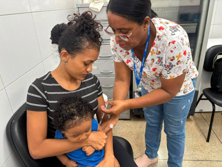 Leia mais sobre o artigo Prefeitura de Goiânia inicia Campanha de Multivacinação 2026 para atualizar caderneta de crianças e adolescentes