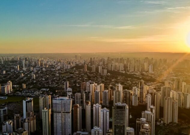 Goiânia alerta para riscos à saúde durante calor intenso e baixa umidade