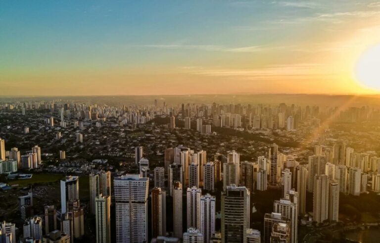 Leia mais sobre o artigo Goiânia alerta para riscos à saúde durante calor intenso e baixa umidade