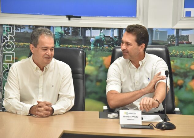 Prefeitura de Aparecida agradece ao promotor Márcio do Nascimento por 32 anos de atuação no município